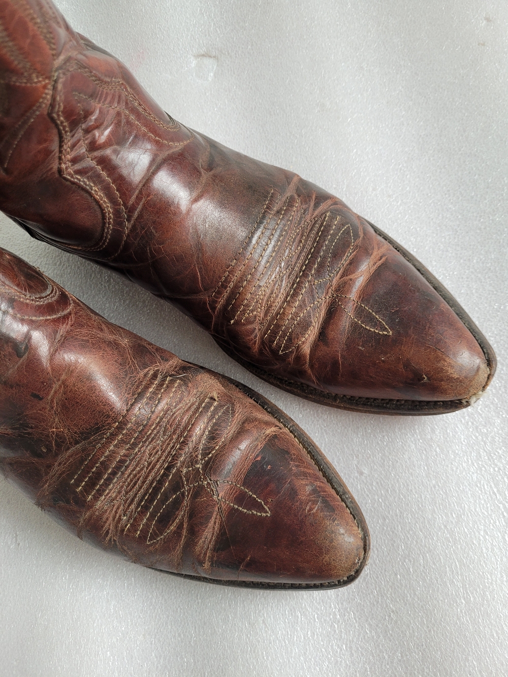 Vintage Brown Leather Cowboy Boots with Stitch Detail - Picture 7 of 13
